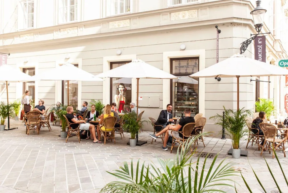 Franchisé No. 1